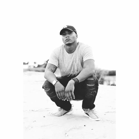 Meet your Posher, Jared - Picture 1 of 1